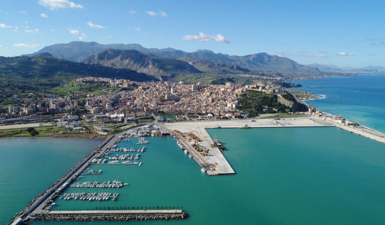 Assoporti: “La direttiva ETS avrà effetti gravi sul sistema portuale italiano”