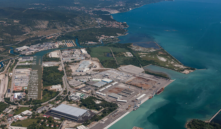 Porto di Monfalcone, ulteriori 833.750 mila euro dal Pnrr per fotovoltaico e rinnovabili