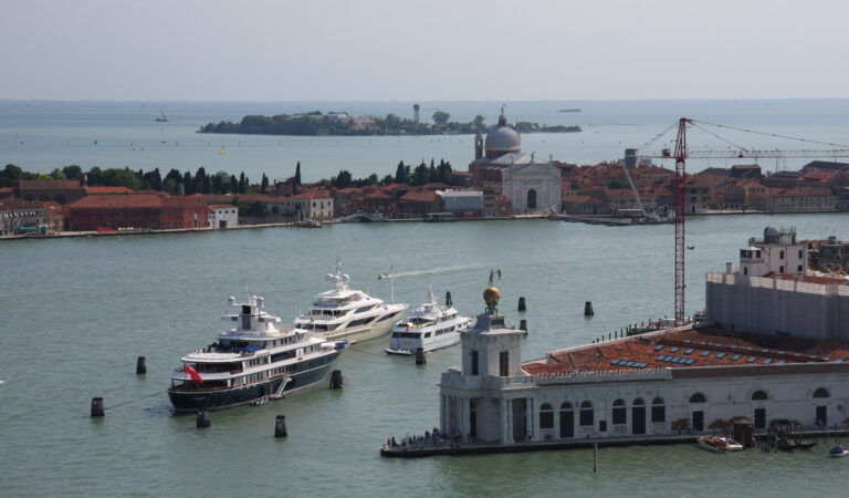 Bonus grandi navi per i lavoratori di Venezia: fino al 30 novembre per le domande