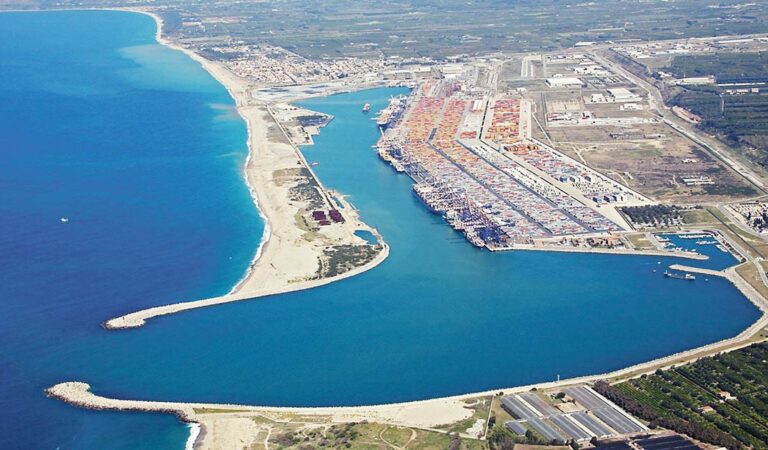 CCNL dei lavoratori dei porti: Assoporti, Assiterminal, Assologistica, Fise Uniport e Ancip trovano l’intesa