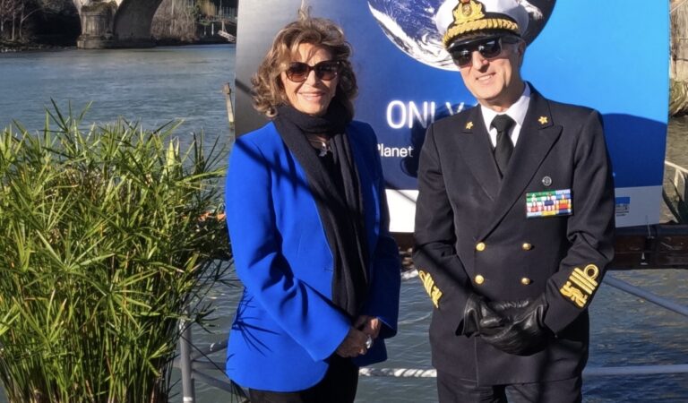 Guardia Costiera e Marevivo insieme per la Campagna internazionale “ONLY ONE”