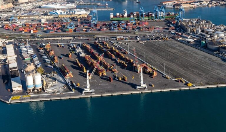 Porto di Genova Sampierdarena, avanza l’ampliamento del terminal Calata Bettolo